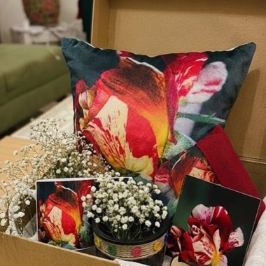 MAURICE UTRILLO Gift Box (1 CUSHION,1 MUG, 1 TOTE BAG, 1 GREETING CARD)