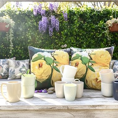 2 Graham Cushion Covers 2 Ceramic Mugs